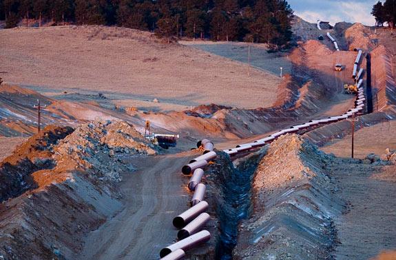 Block Buying in Kinder Morgan, Inc. (NYSE:KMI) on Price Weakness